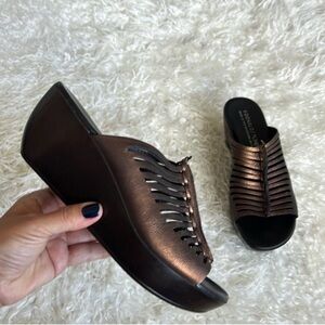 Donald J Pliner Lea Bronze Leather Wedge Platform Heel Slides/Sandals Sz 8.5